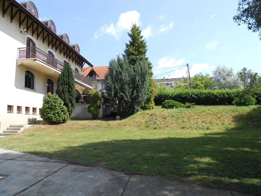 Peregrino Panzió Budaörs Exterior foto