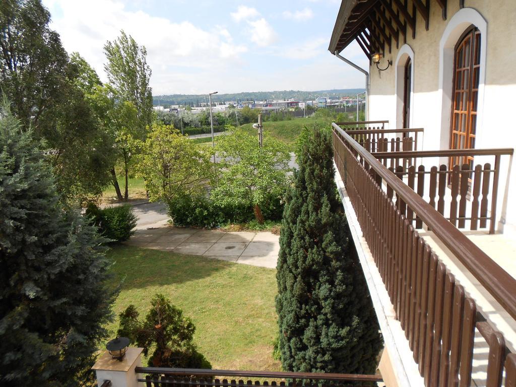 Peregrino Panzió Budaörs Exterior foto